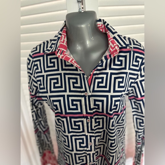 Tizzie long sleeve geometric button down top size small - Picture 2 of 16